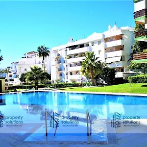 piscina-abierta-todo-el-ano-playa-a-300m-n135.hotelsinnerja.org/